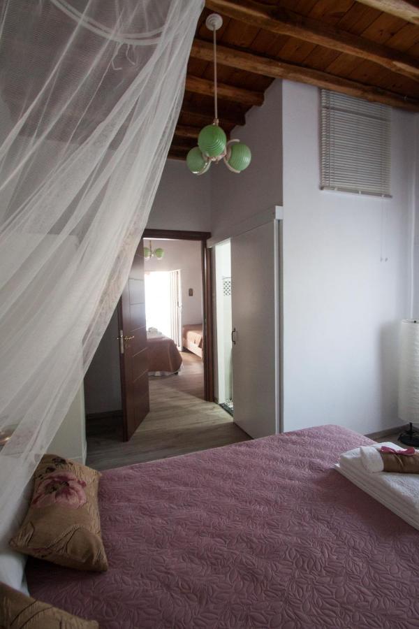 Venerdi Libero Villa Kini Exteriör bild